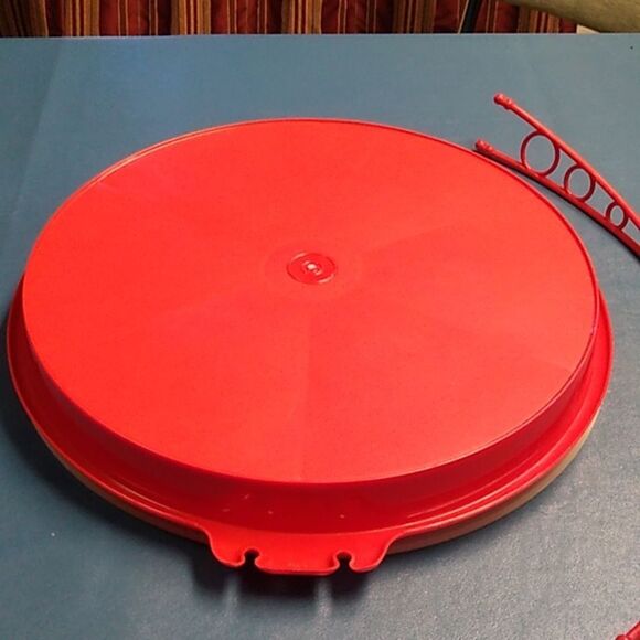 Vintage Tupperware Veggie Party Platter Red and Pink Circular Cottagecore - Picture 5 of 8